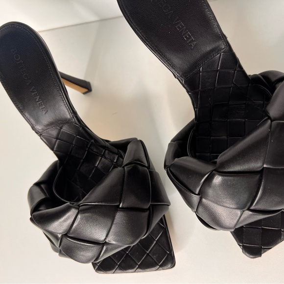 Bottega Veneta Shoes - Lido Intrecciato leather mules